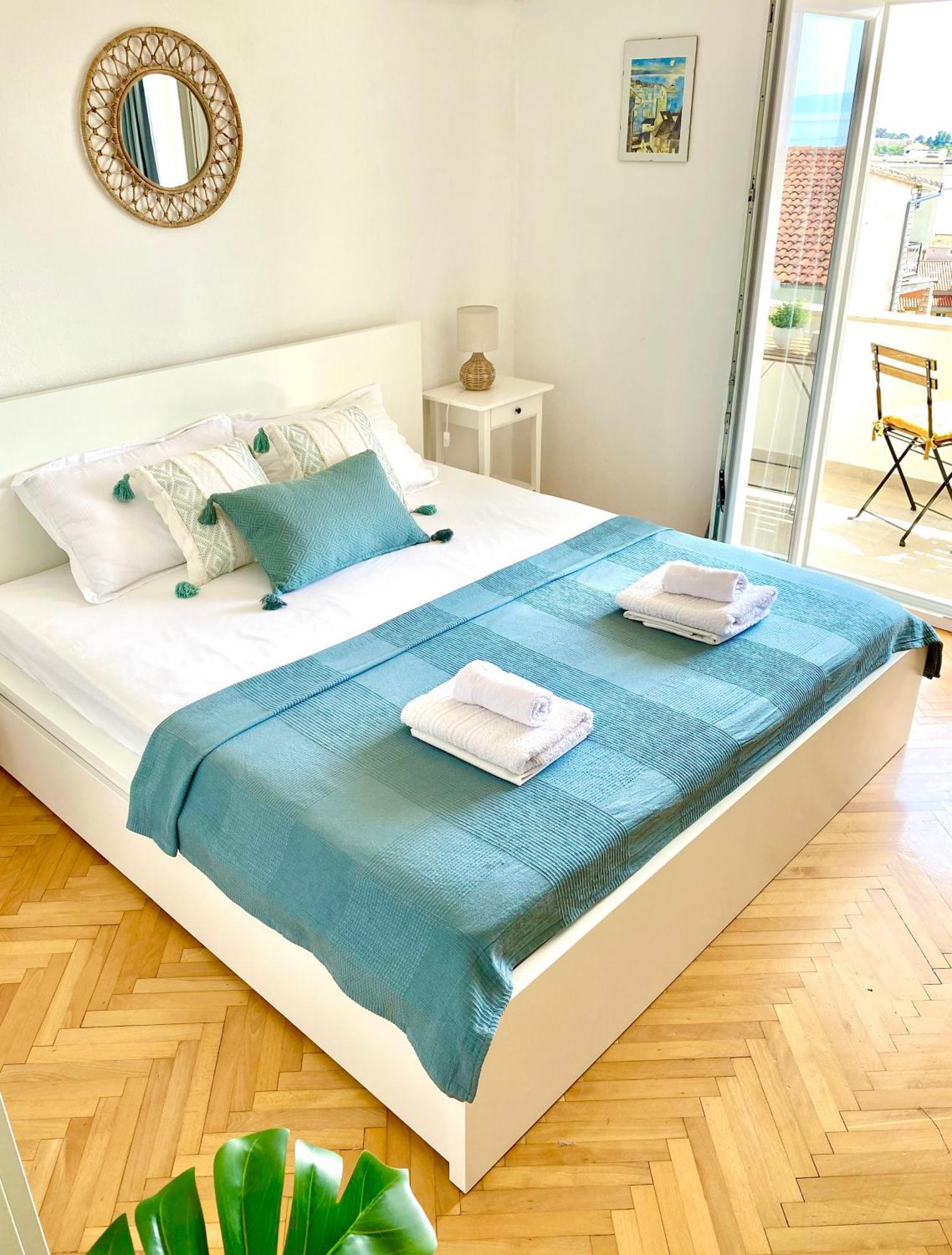 Apartments & Rooms Joy Of Life In Makarska Room photo