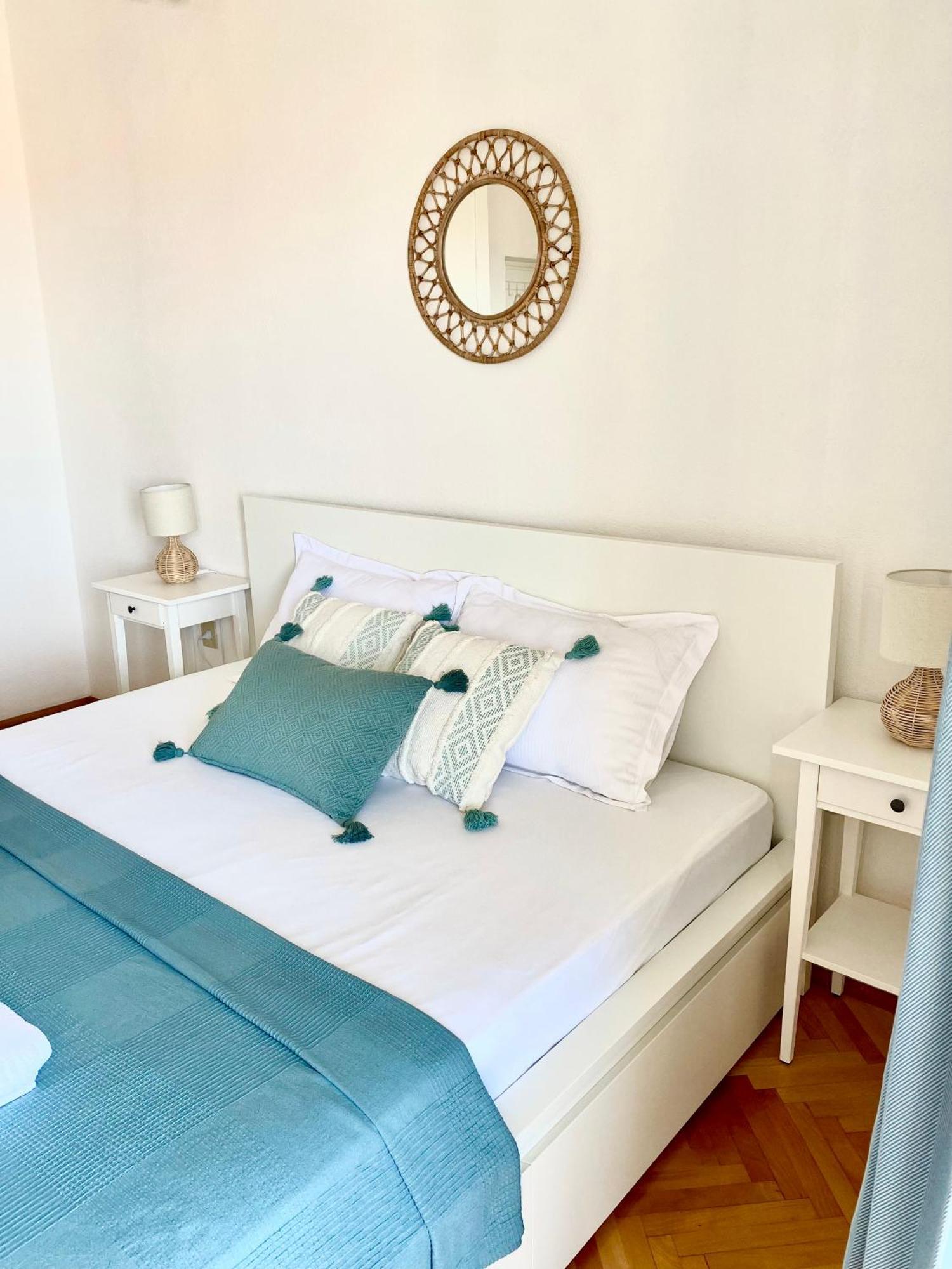 Apartments & Rooms Joy Of Life In Makarska Room photo